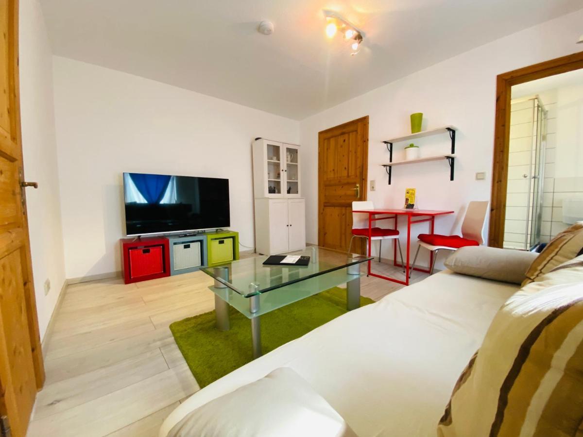 Apartment Emil Im Eg Mit Garten In Suhl Bagian luar foto